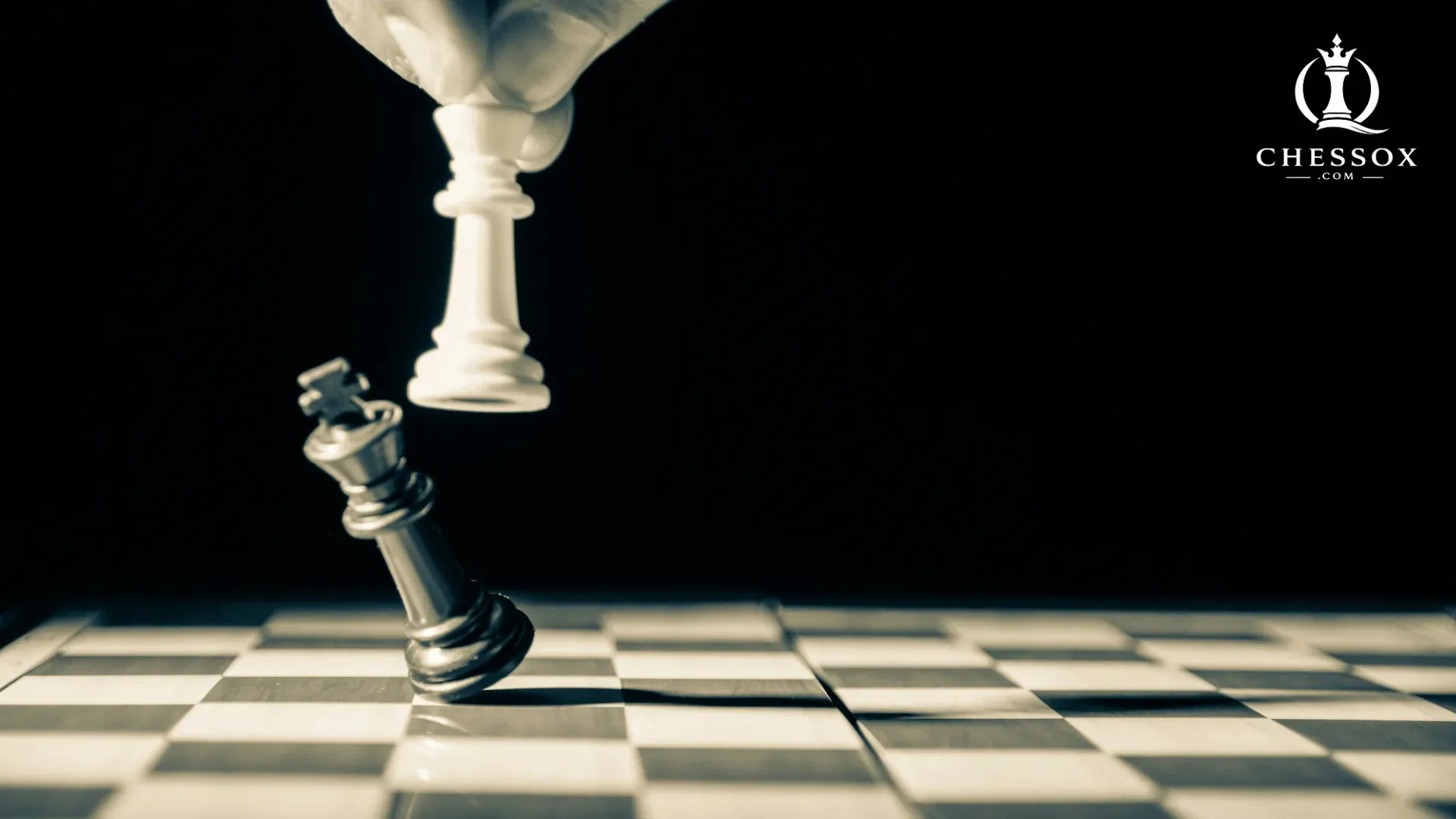 Chess player thinking